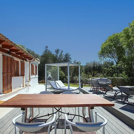 Villa Alegre